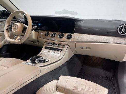 Used 2023 Mercedes-Benz E 450 4MATIC Cabriolet image 28