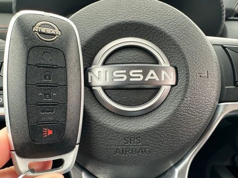 Used 2024 Nissan Versa SR image 42