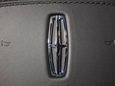 New 2026 Lincoln Nautilus Reserve AWD/4WD image 34
