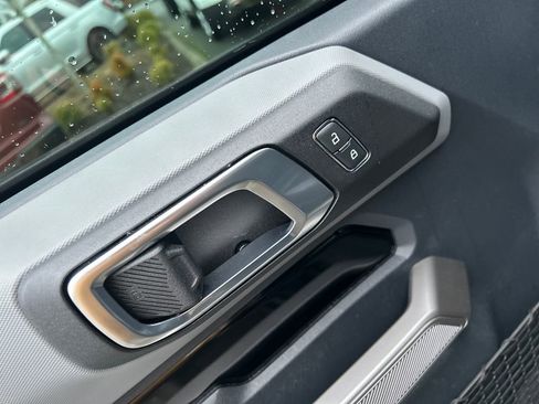 Used 2022 Ford Bronco Black Diamond image 18