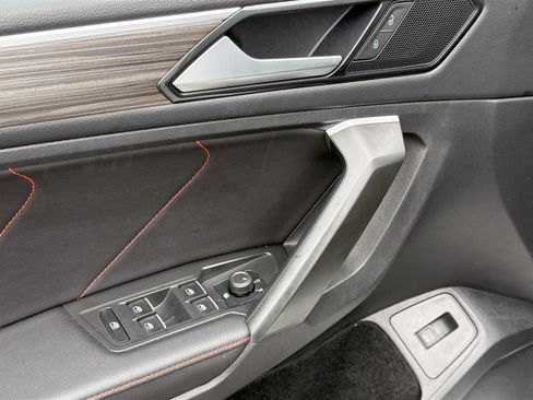 Used 2024 Volkswagen Tiguan Wolfsburg Edition image 23