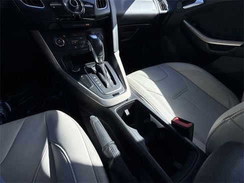 Used 2017 Ford Focus Titanium w/ Titanium Technology Package image 21