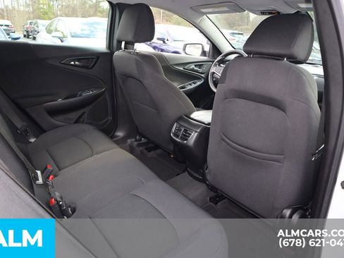 Used 2024 Chevrolet Malibu LT image 21