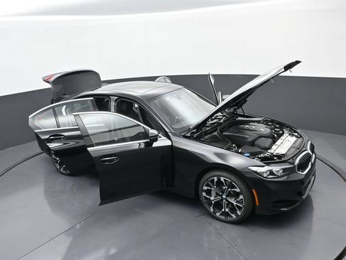 New 2026 BMW 330i xDrive Sedan w/ Premium Package AWD/4WD image 38