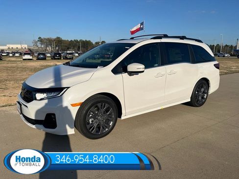 New 2026 Honda Odyssey Touring image 3