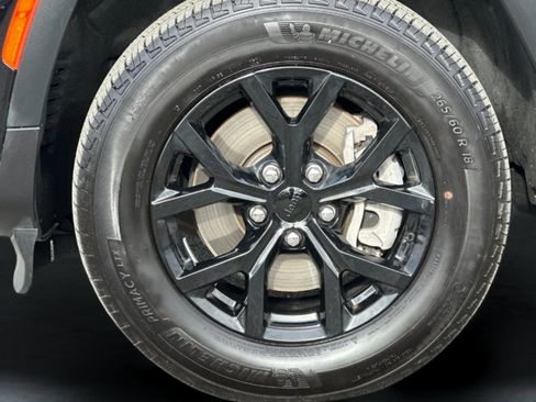 Certified 2024 Jeep Grand Cherokee L Laredo image 26