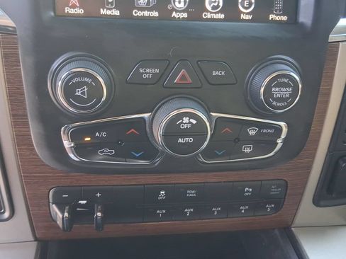 Used 2014 RAM 2500 Laramie AWD/4WD image 14