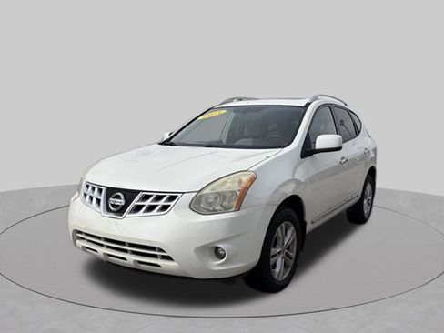 Used 2013 Nissan Rogue SV w/ Premium Pkg FWD image 1
