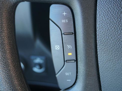 Used 2024 GMC Savana 2500 w/ Driver Convenience Package image 10