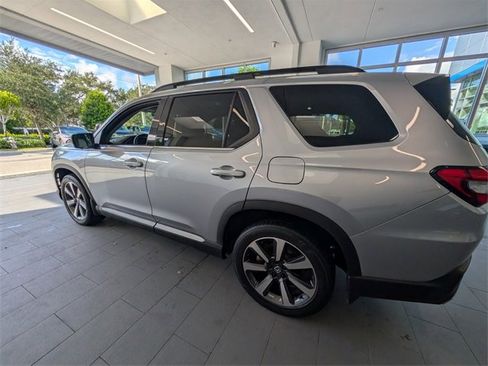 Used 2023 Honda Pilot Elite image 9