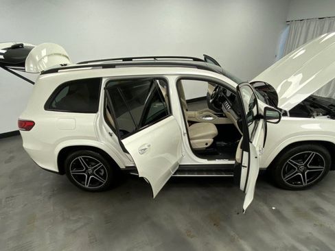 Used 2023 Mercedes-Benz GLS 450 4MATIC image 54