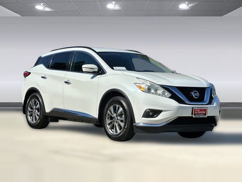 Used 2016 Nissan Murano SV AWD/4WD image 6