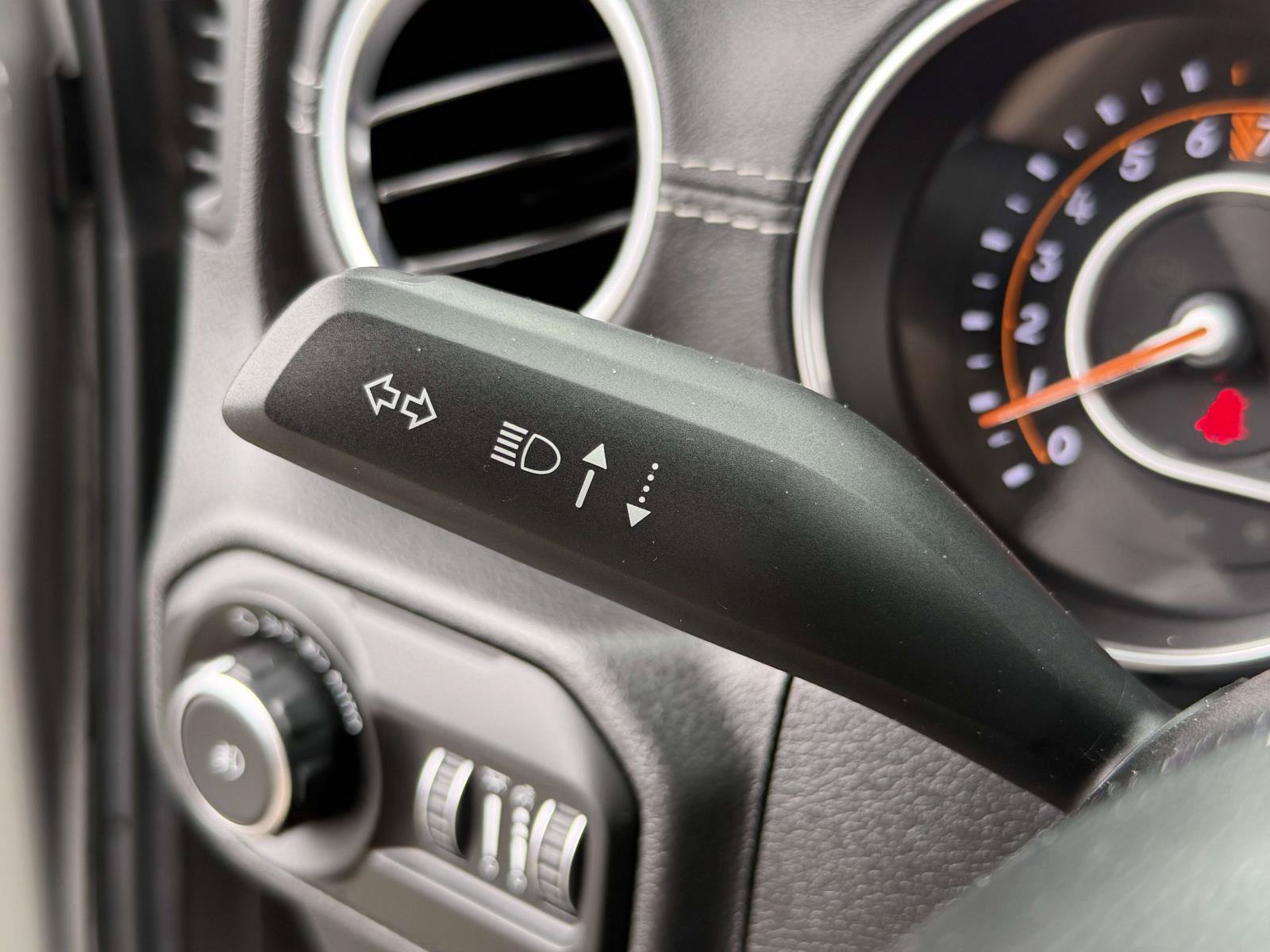 Used 2021 Jeep Wrangler Unlimited Sahara AWD/4WD image 20
