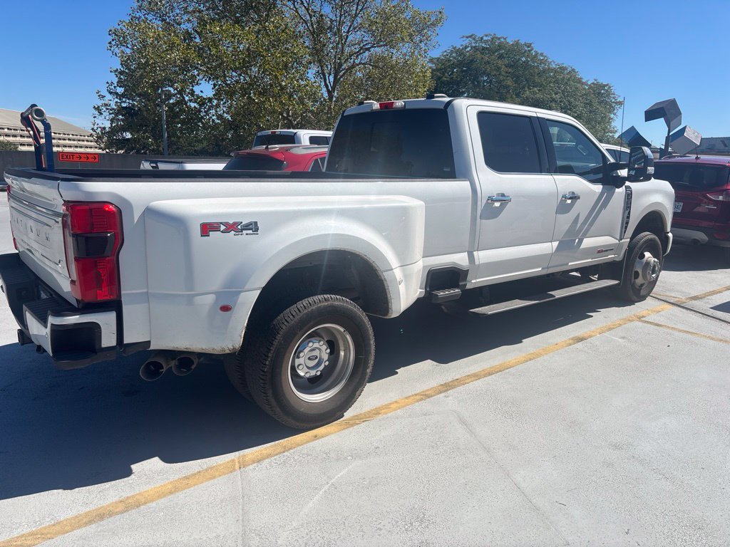 Used 2024 Ford F350 Platinum AWD/4WD image 10