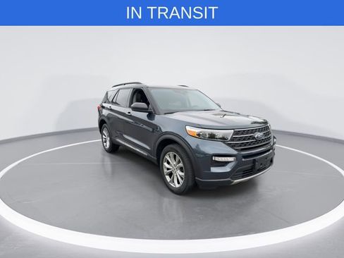 Used 2023 Ford Explorer XLT w/ Equipment Group 202A AWD/4WD image 2