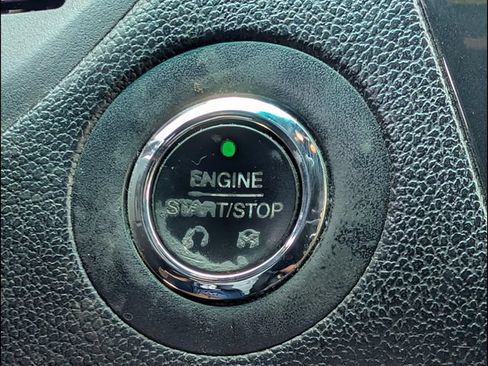 Used 2016 Ford Explorer XLT AWD/4WD image 12