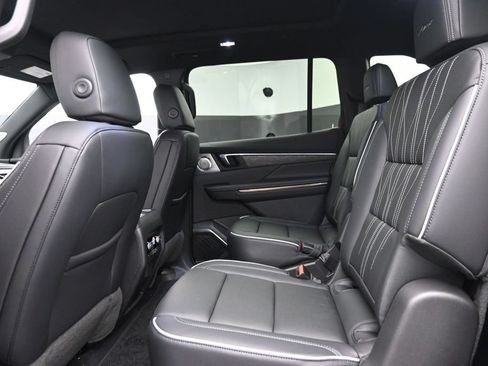 New 2026 Buick Enclave Avenir w/ Super Cruise Package AWD/4WD image 14