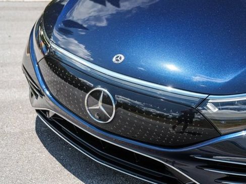 Used 2023 Mercedes-Benz EQS 580 4MATIC Sedan image 21