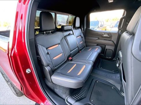 Used 2025 GMC Sierra 1500 AT4 w/ AT4 Premium Package AWD/4WD image 26