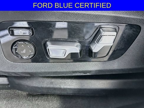 Used 2025 BMW X5 xDrive50e AWD/4WD image 23