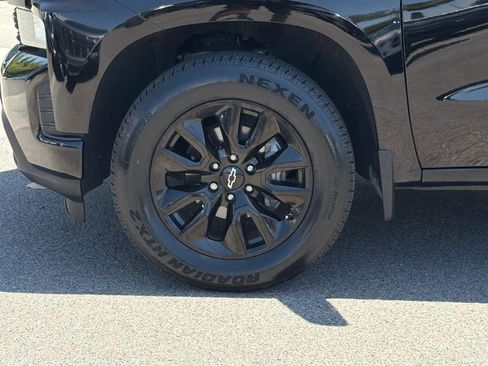 Used 2020 Chevrolet Silverado 1500 Custom w/ Custom Value Package RWD image 32