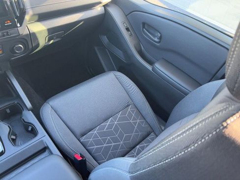 New 2026 Nissan Frontier SV w/ SV Convenience Package image 10