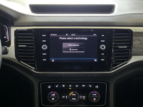 Used 2023 Volkswagen Atlas Cross Sport SE w/ Panoramic Sunroof Package AWD/4WD image 18
