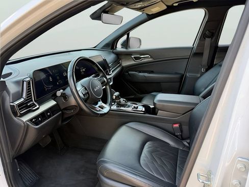 Used 2025 Kia Sportage X-Line AWD/4WD image 7