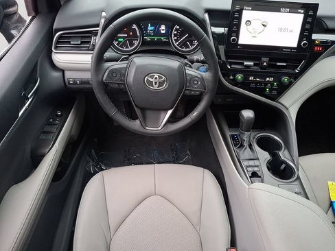 Used 2023 Toyota Camry XSE w/ Cold Weather Package FWD image 12