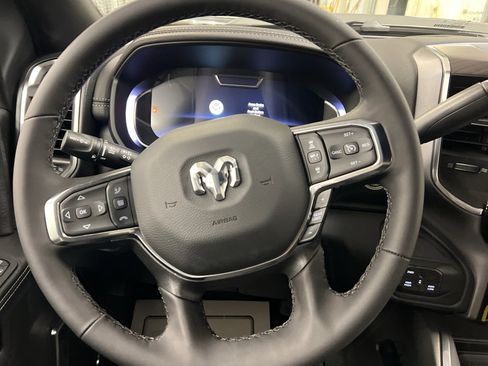 New 2026 RAM 2500 Laramie AWD/4WD image 12