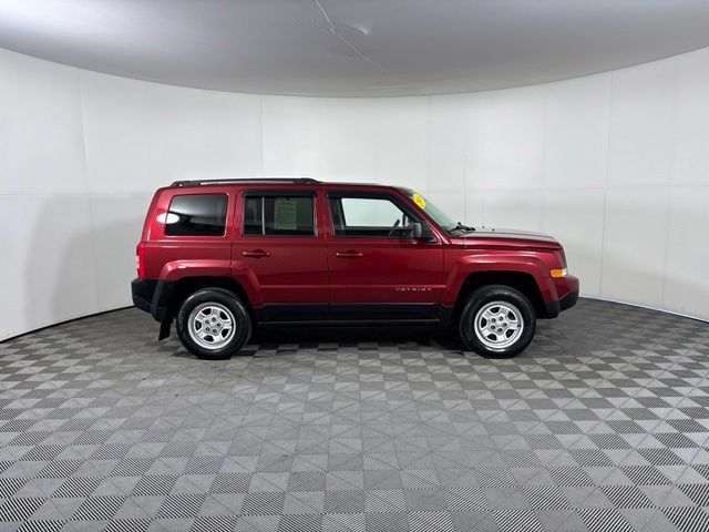 Used 2016 Jeep Patriot Sport w/ Power Value Group AWD/4WD image 8