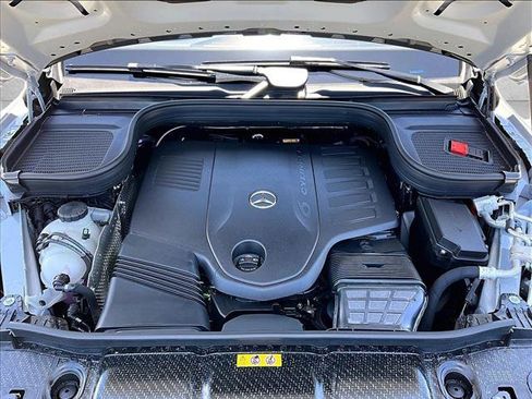 New 2026 Mercedes-Benz GLS 450 4MATIC image 13