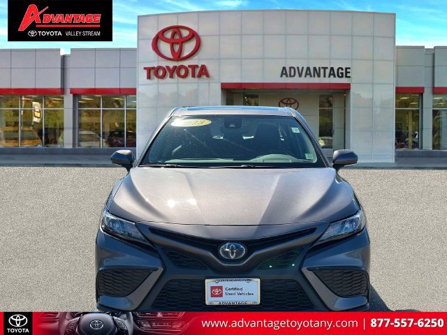 Used 2023 Toyota Camry SE w/ Audio Upgrade Package FWD image 2
