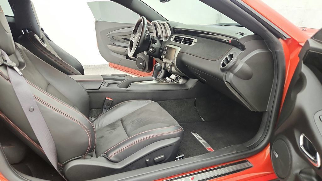 Used 2013 Chevrolet Camaro ZL1 RWD image 28