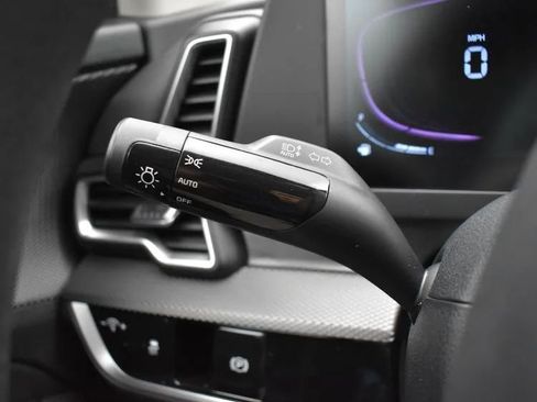 Used 2024 Kia Sportage LX image 26