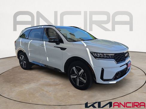 Certified 2023 Kia Sorento EX w/ Panoramic Sunroof Package FWD image 1
