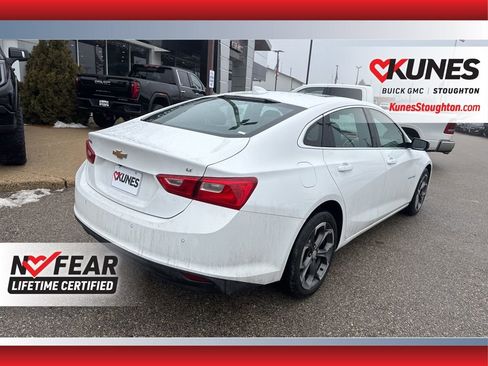 Used 2024 Chevrolet Malibu LT image 11