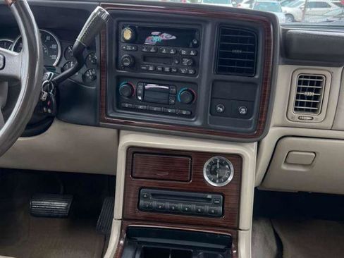 Used 2004 Cadillac Escalade AWD image 23