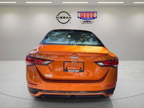 Used 2024 Nissan Sentra SR w/ SR Premium Package FWD image 3