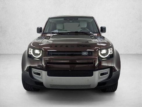 New 2025 Land Rover Defender 130 S image 6