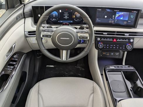 New 2026 Hyundai Tucson Limited FWD image 14