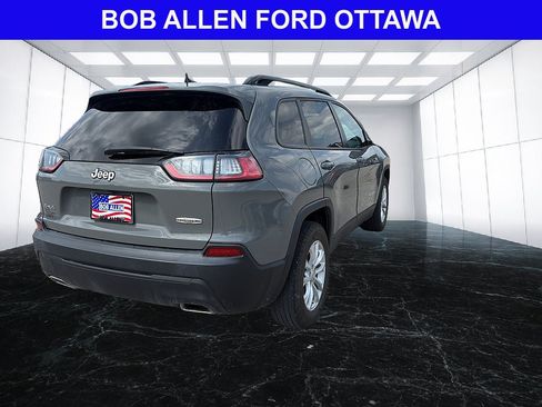 Used 2022 Jeep Cherokee Latitude Lux w/ Sun & Sound Group AWD/4WD image 4