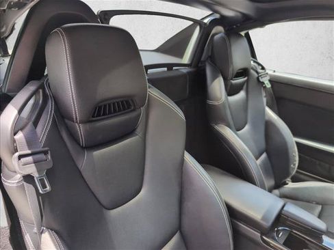 Used 2017 Mercedes-Benz SLC 300 image 23