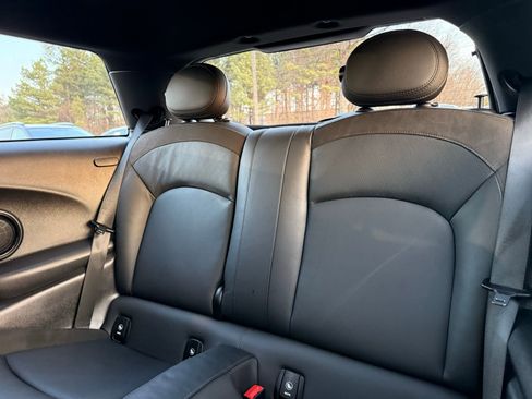 Used 2023 MINI Cooper SE image 16