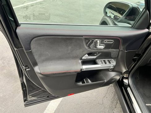 Used 2020 Mercedes-Benz GLB 250 4MATIC w/ AMG Line image 19