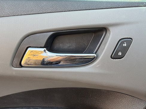 Used 2017 Chevrolet Sonic LT w/ Convenience Package image 9