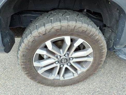 Used 2026 Toyota 4Runner Limited AWD/4WD image 16