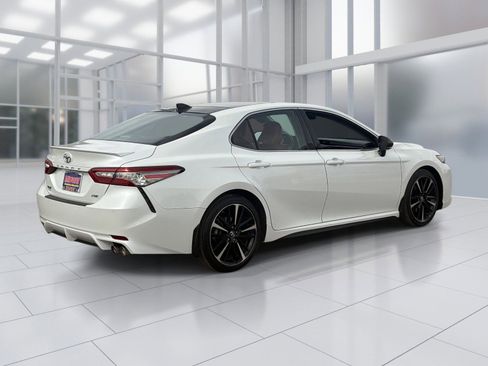 Used 2018 Toyota Camry XSE w/ Driver Assist Package image 6