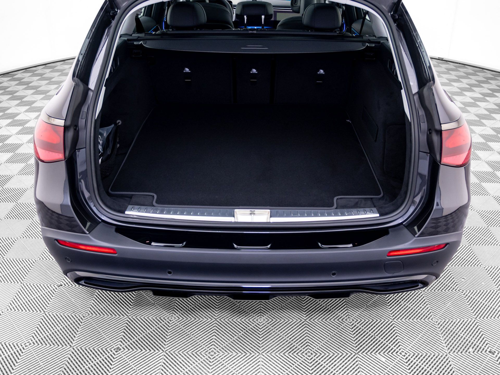 New 2027 Mercedes-Benz E 450 4MATIC All-Terrain Wagon image 34