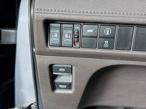 Used 2022 Honda Odyssey EX-L image 18